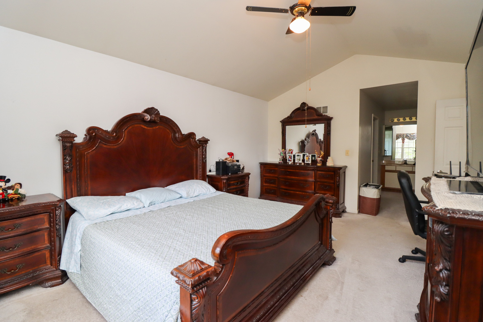 35 Meyerson Way, Wheeling, IL 60090