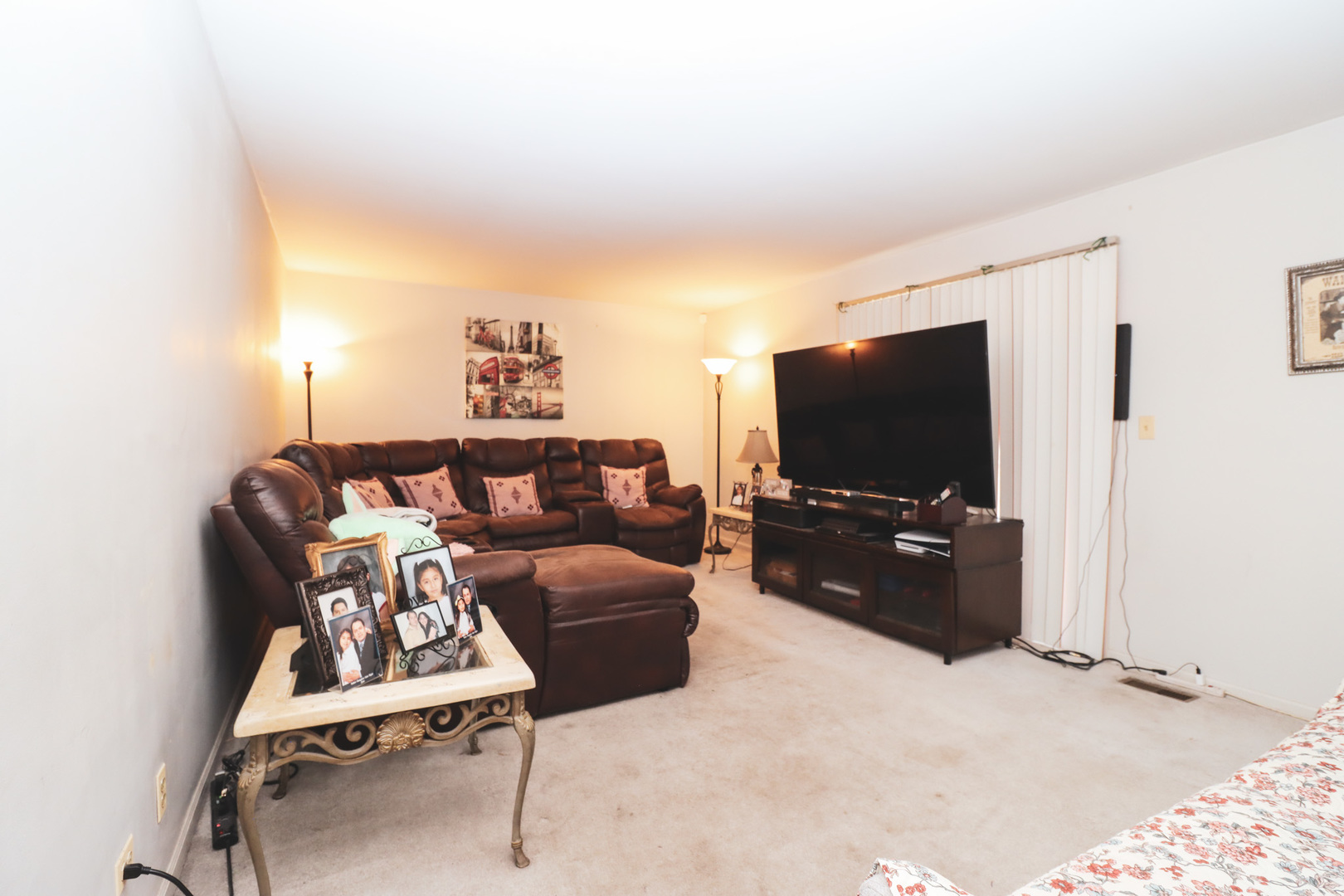 35 Meyerson Way, Wheeling, IL 60090