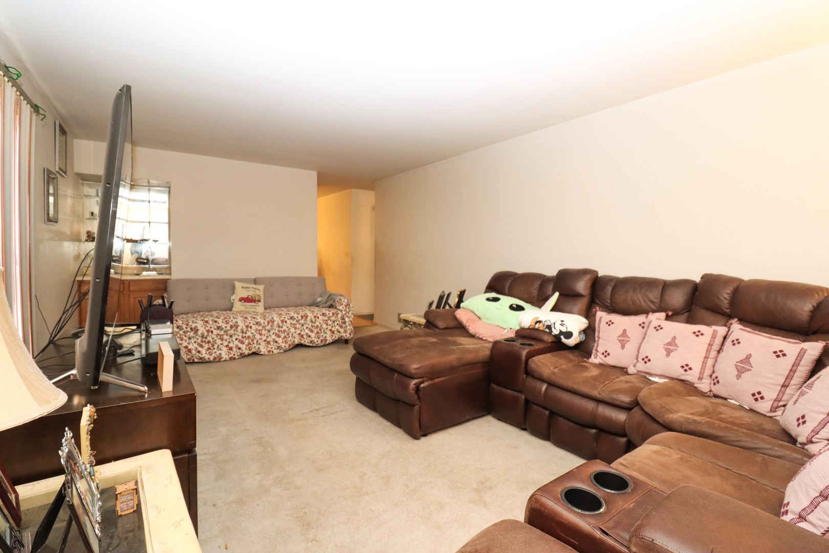 35 Meyerson Way, Wheeling, IL 60090