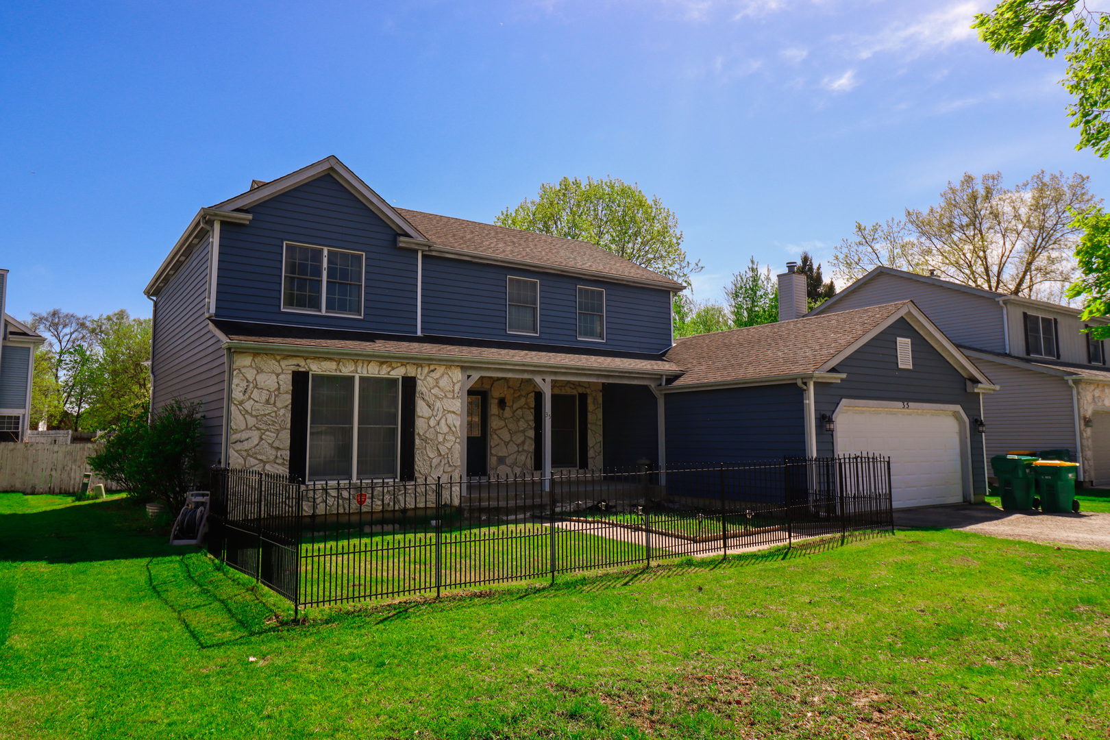 35 Meyerson Way, Wheeling, IL 60090