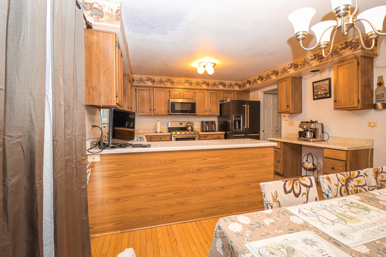 35 Meyerson Way, Wheeling, IL 60090