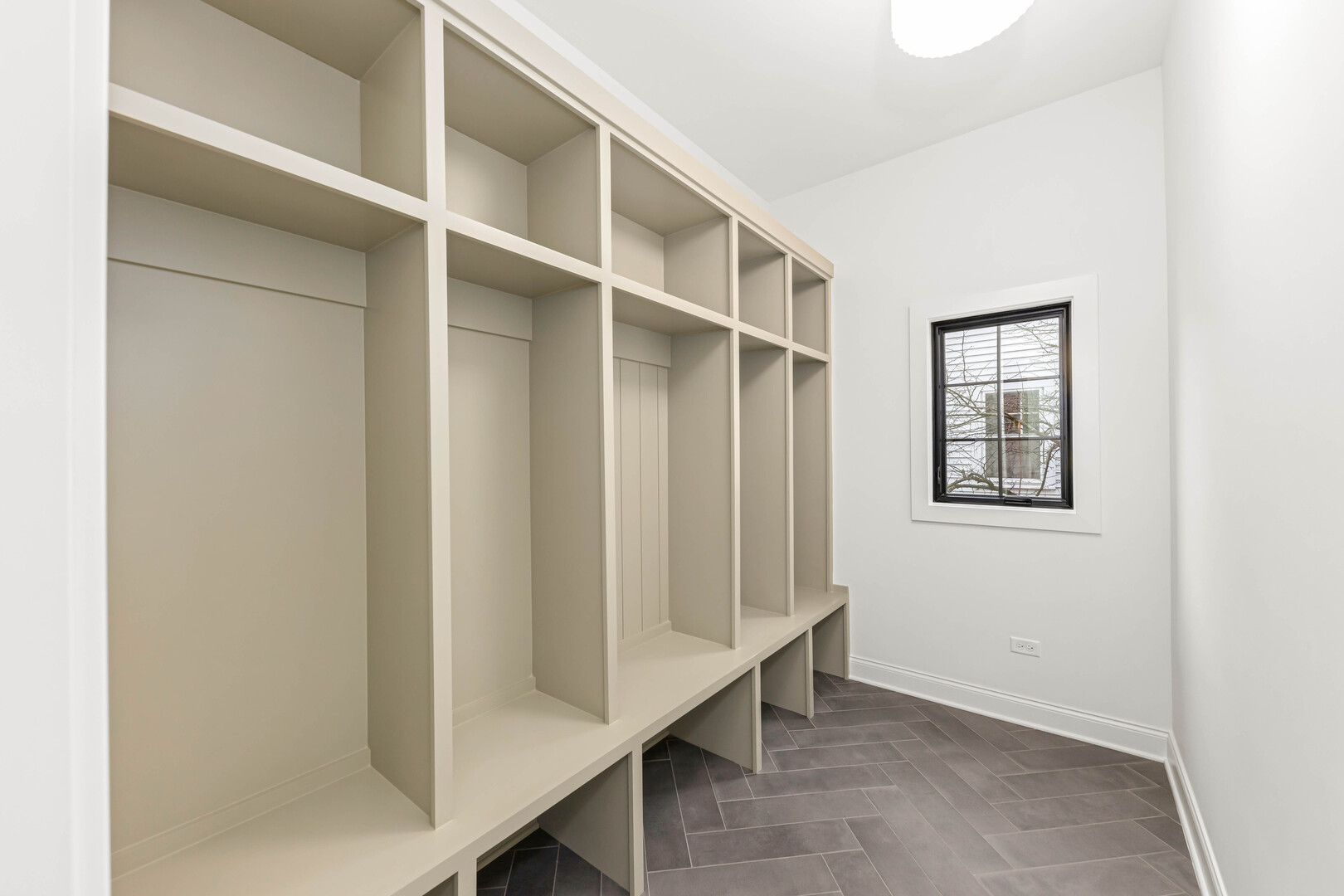 Naperville, IL 60563