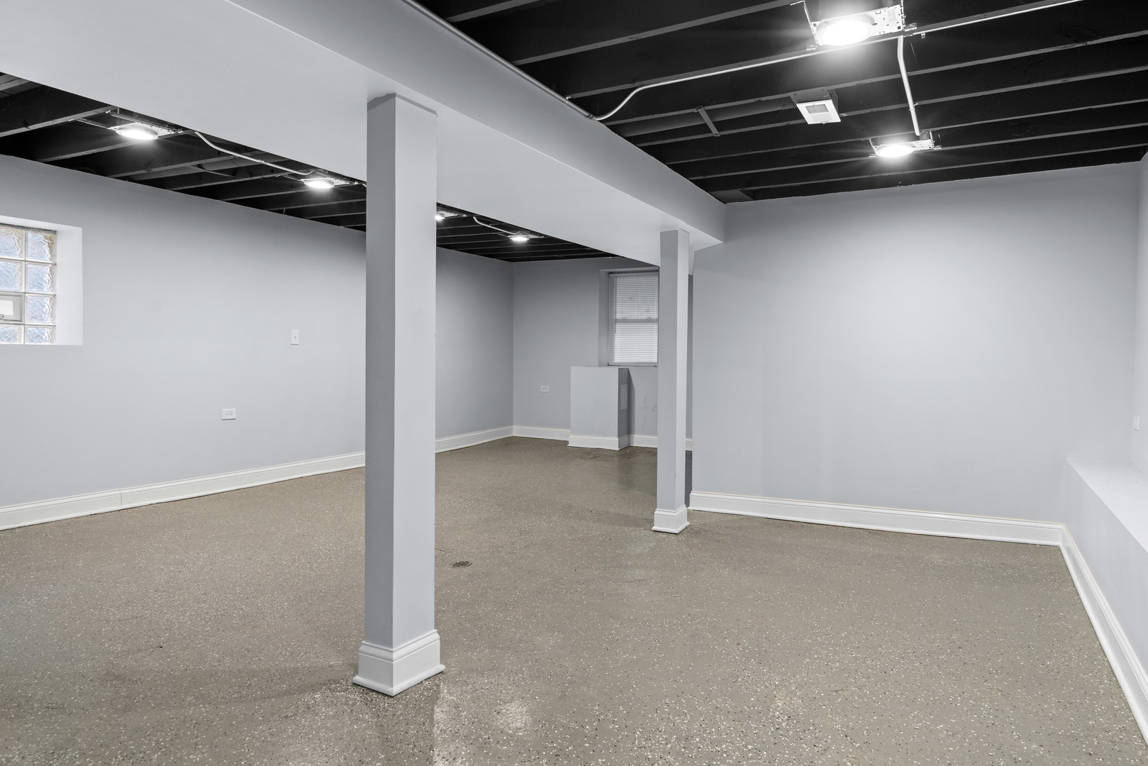 10151 S Avenue M, Chicago, IL 60617