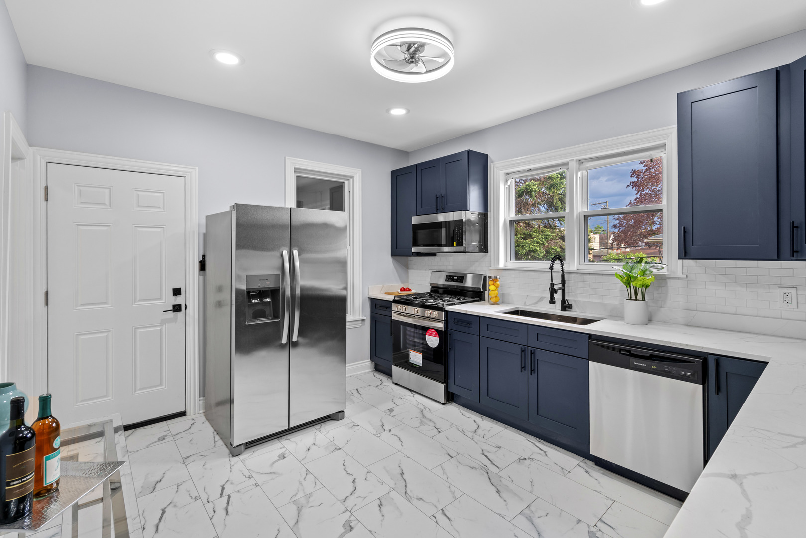 10151 S Avenue M, Chicago, IL 60617