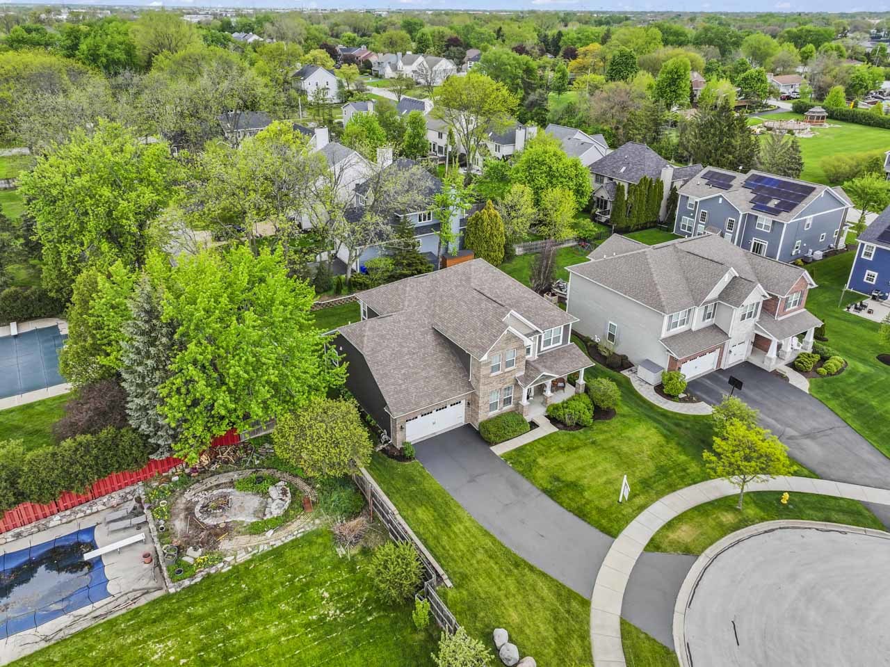 1251 W Thomas Road, Wheaton, IL 60187