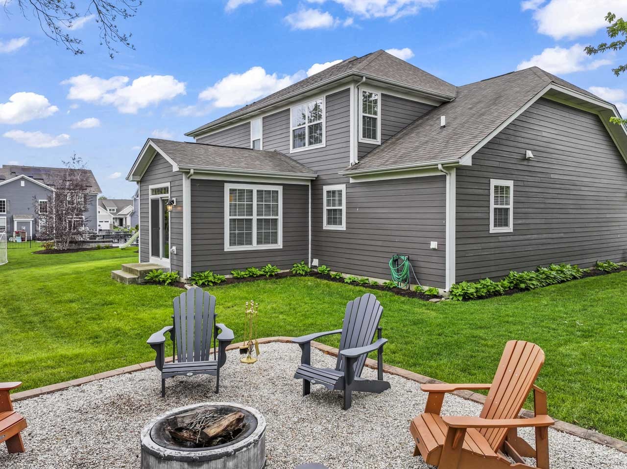 1251 W Thomas Road, Wheaton, IL 60187