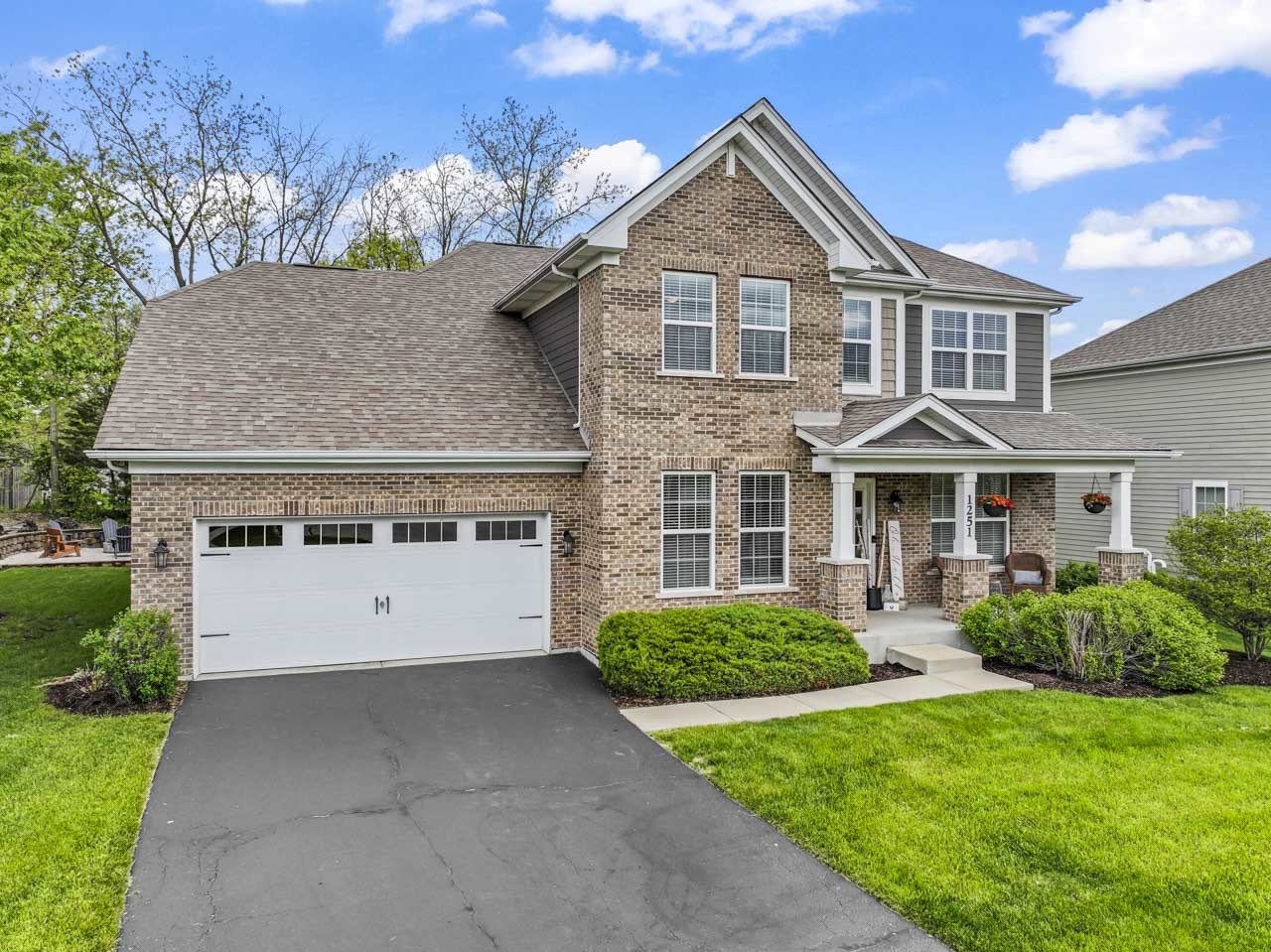 1251 W Thomas Road, Wheaton, IL 60187