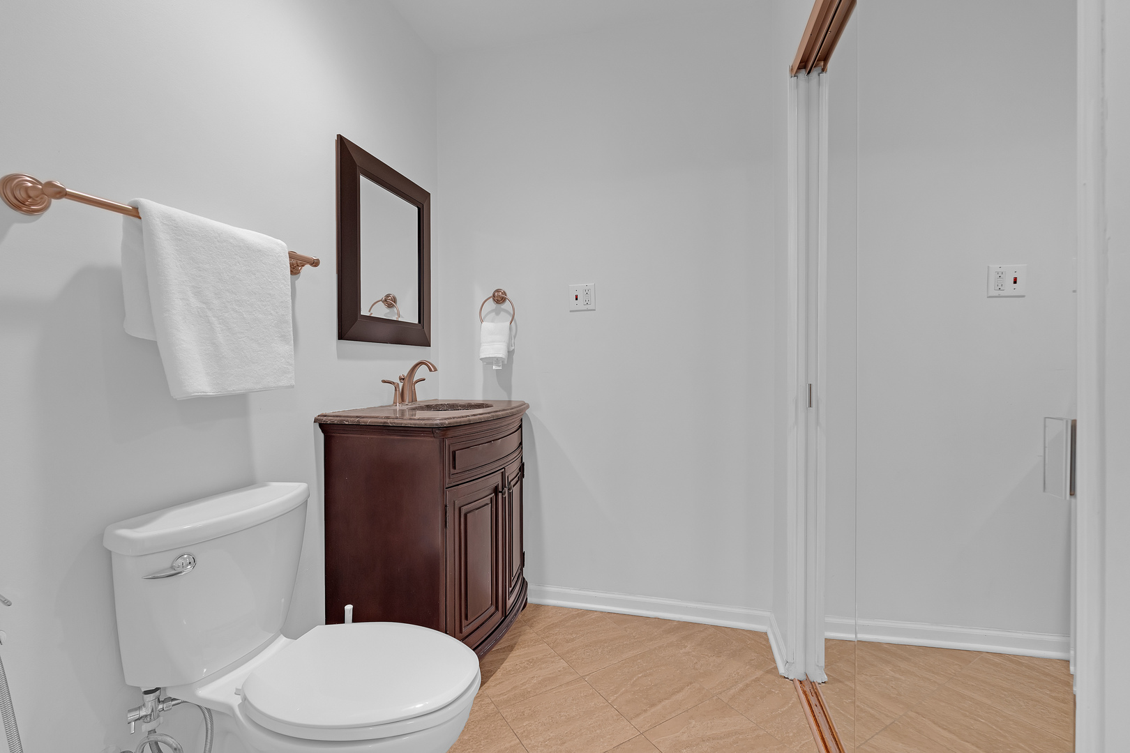 141 Manchester Court, Buffalo Grove, IL 60089