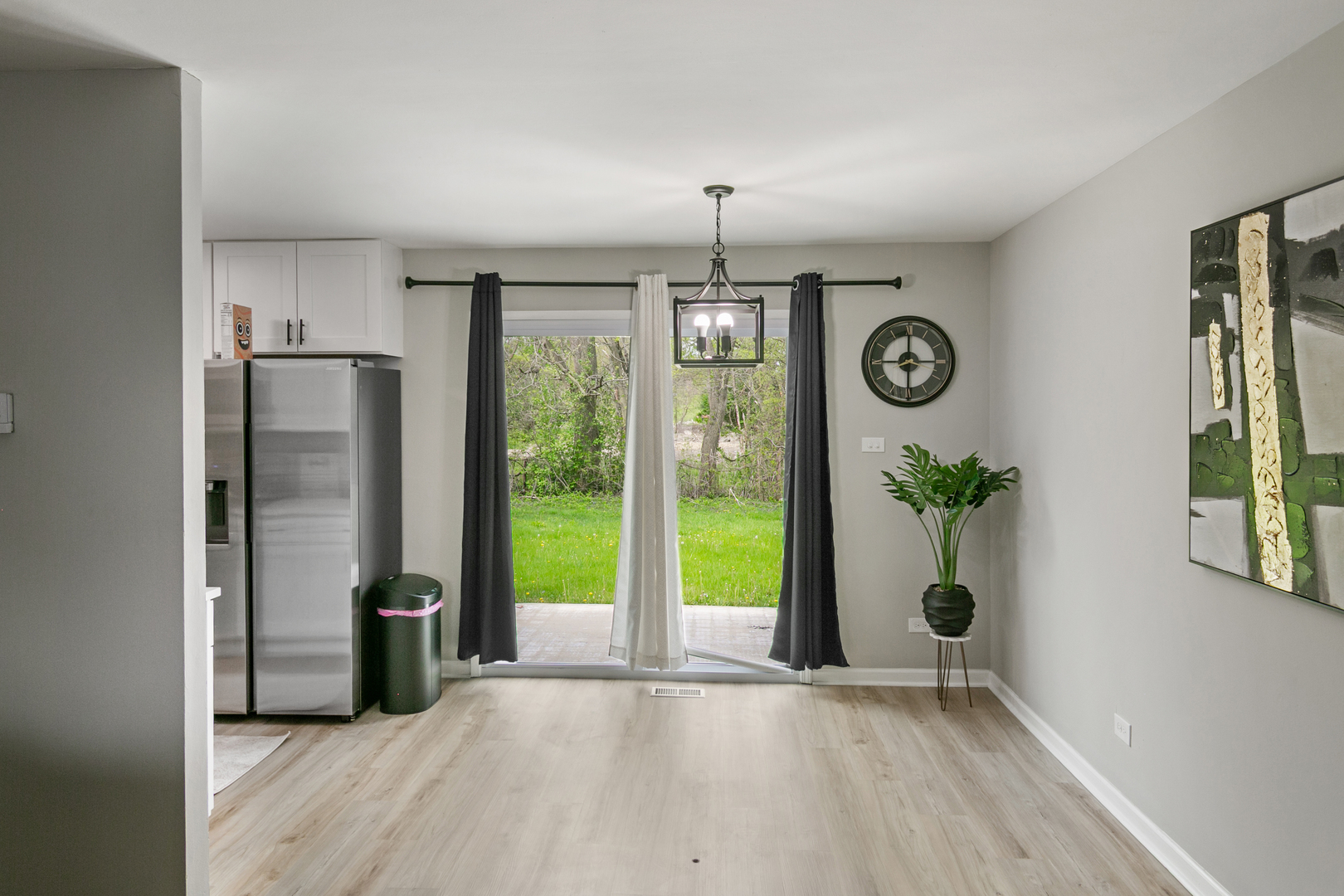 18200 Fountainbleau Drive, Hazel Crest, IL 60429