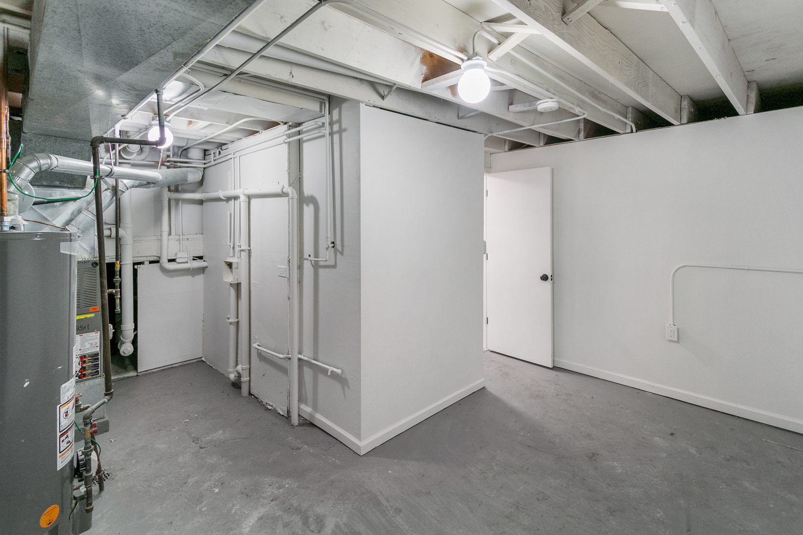 18200 Fountainbleau Drive, Hazel Crest, IL 60429