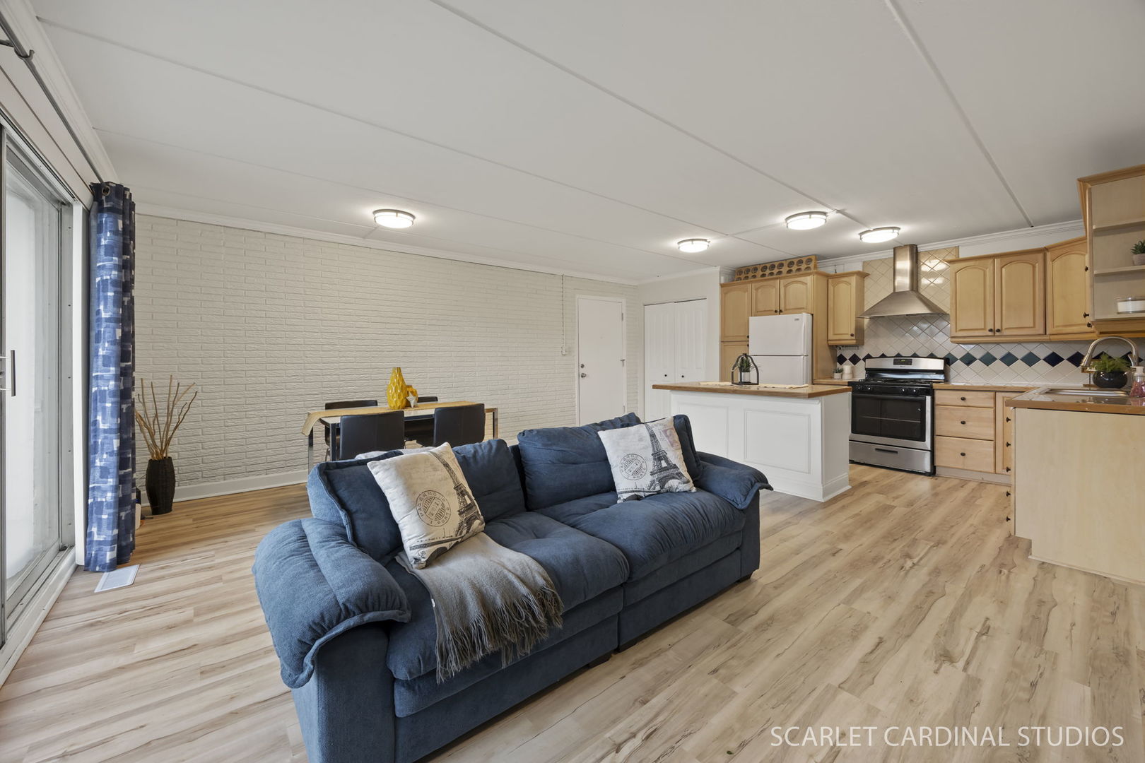 1133 Royal St George Drive #107, Naperville, IL 60563