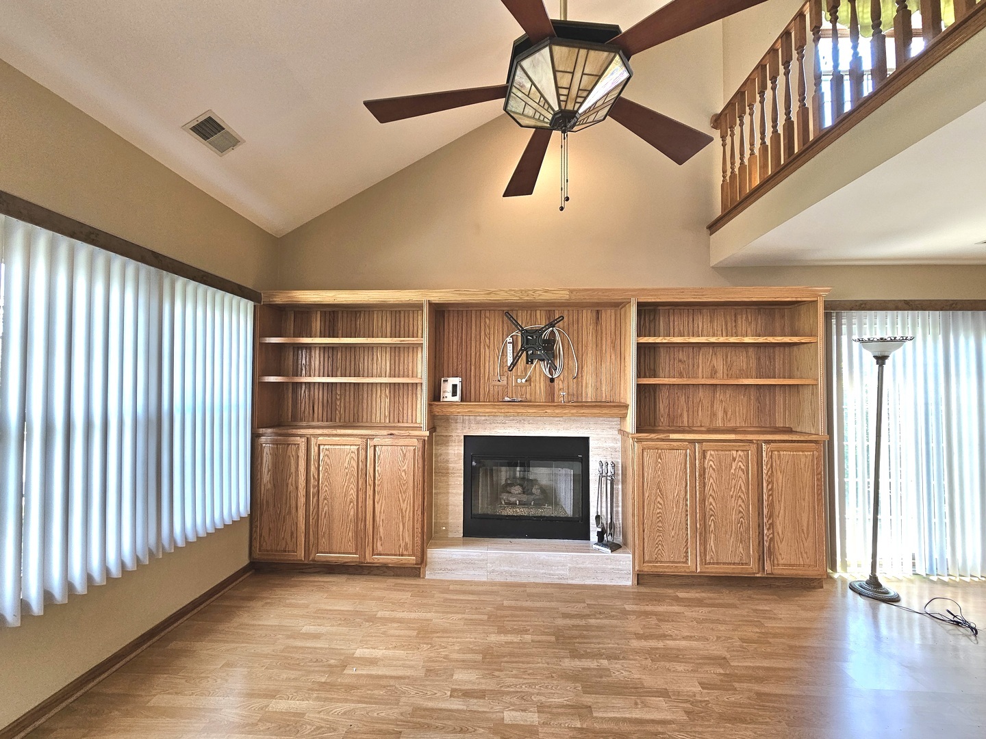 Crest Hill, IL 60403