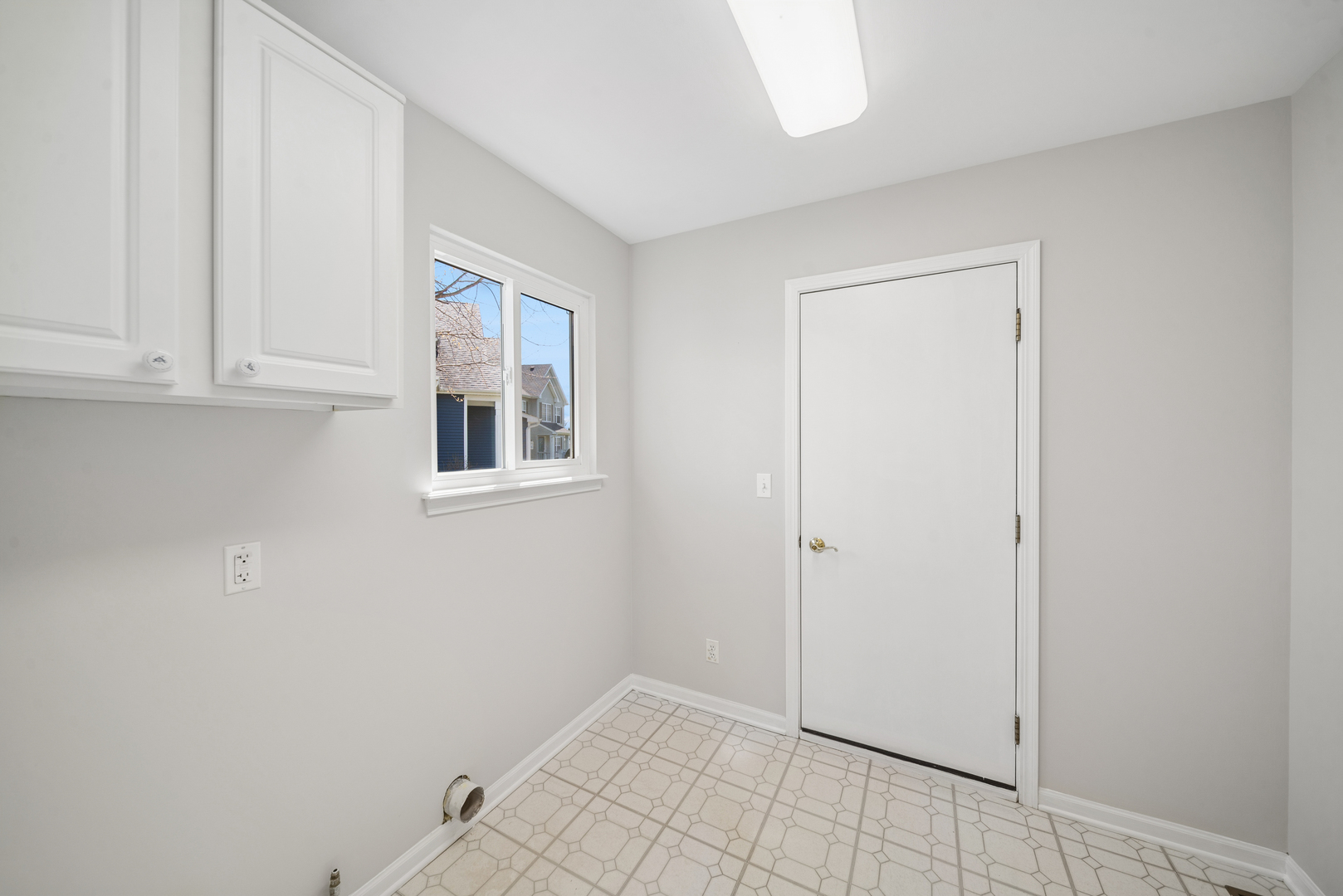 North Aurora, IL 60542