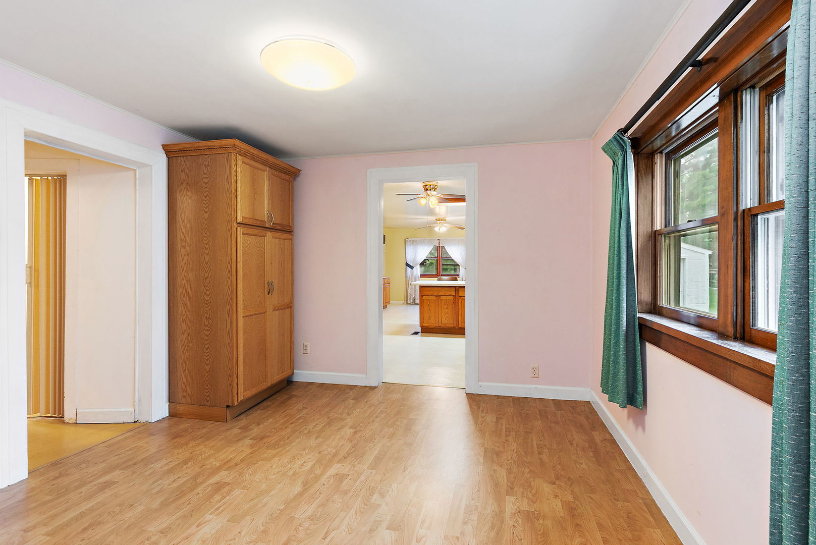 148 Holly Street, DeKalb, IL 60115