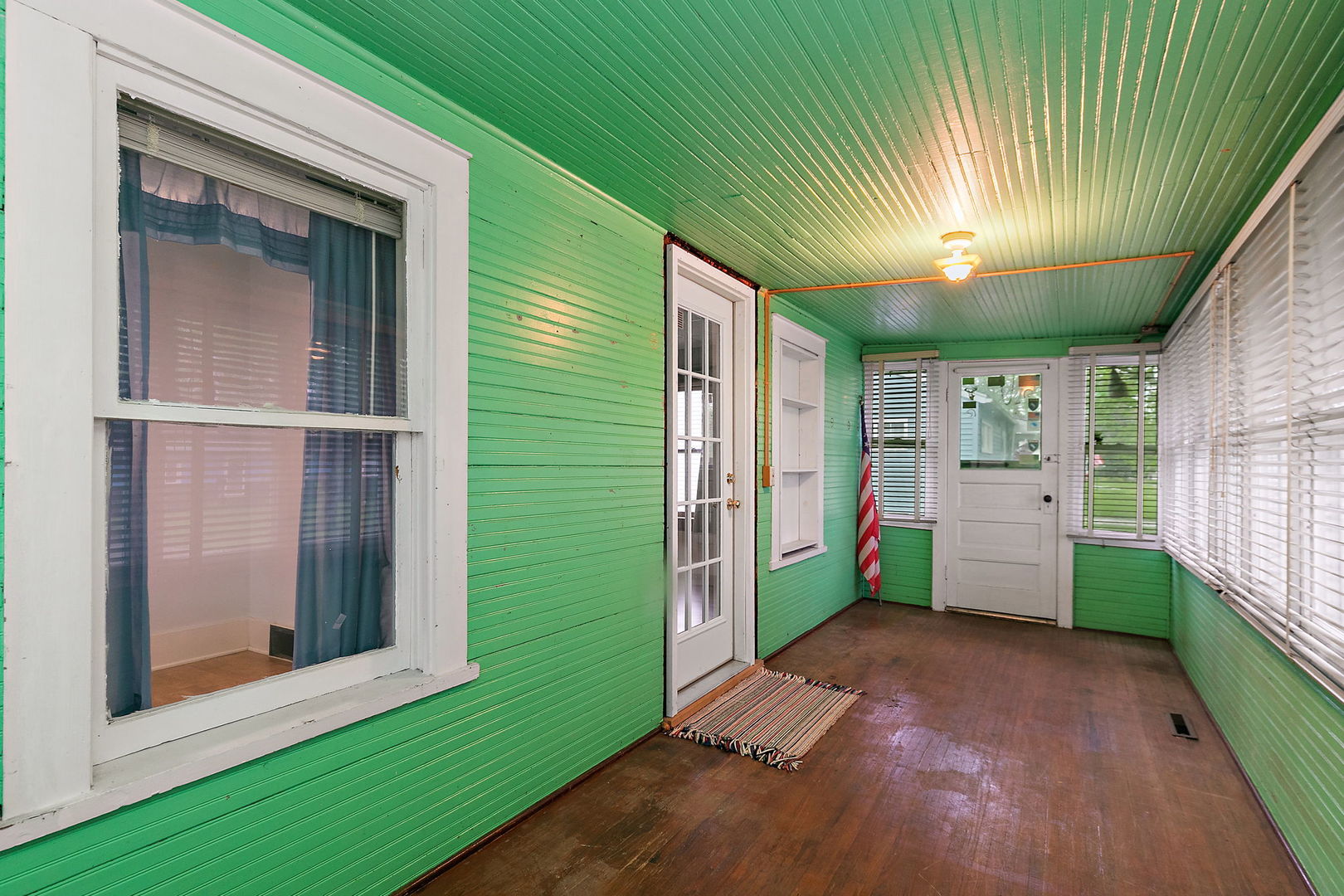 148 Holly Street, DeKalb, IL 60115