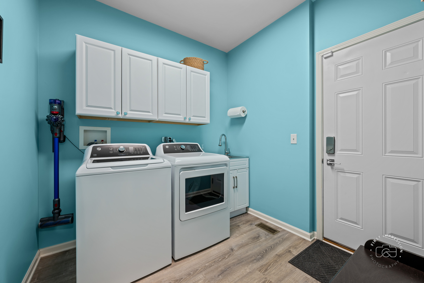 3463 Ayres Drive, Aurora, IL 60506