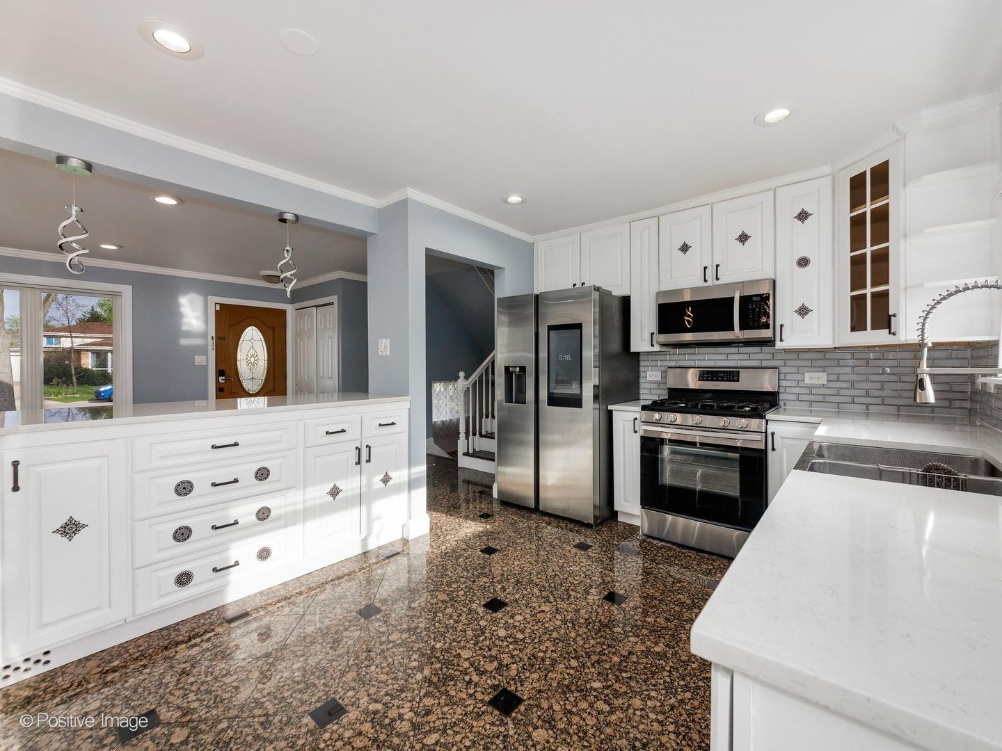 9506 Ozanam Avenue, Morton Grove, IL 60053