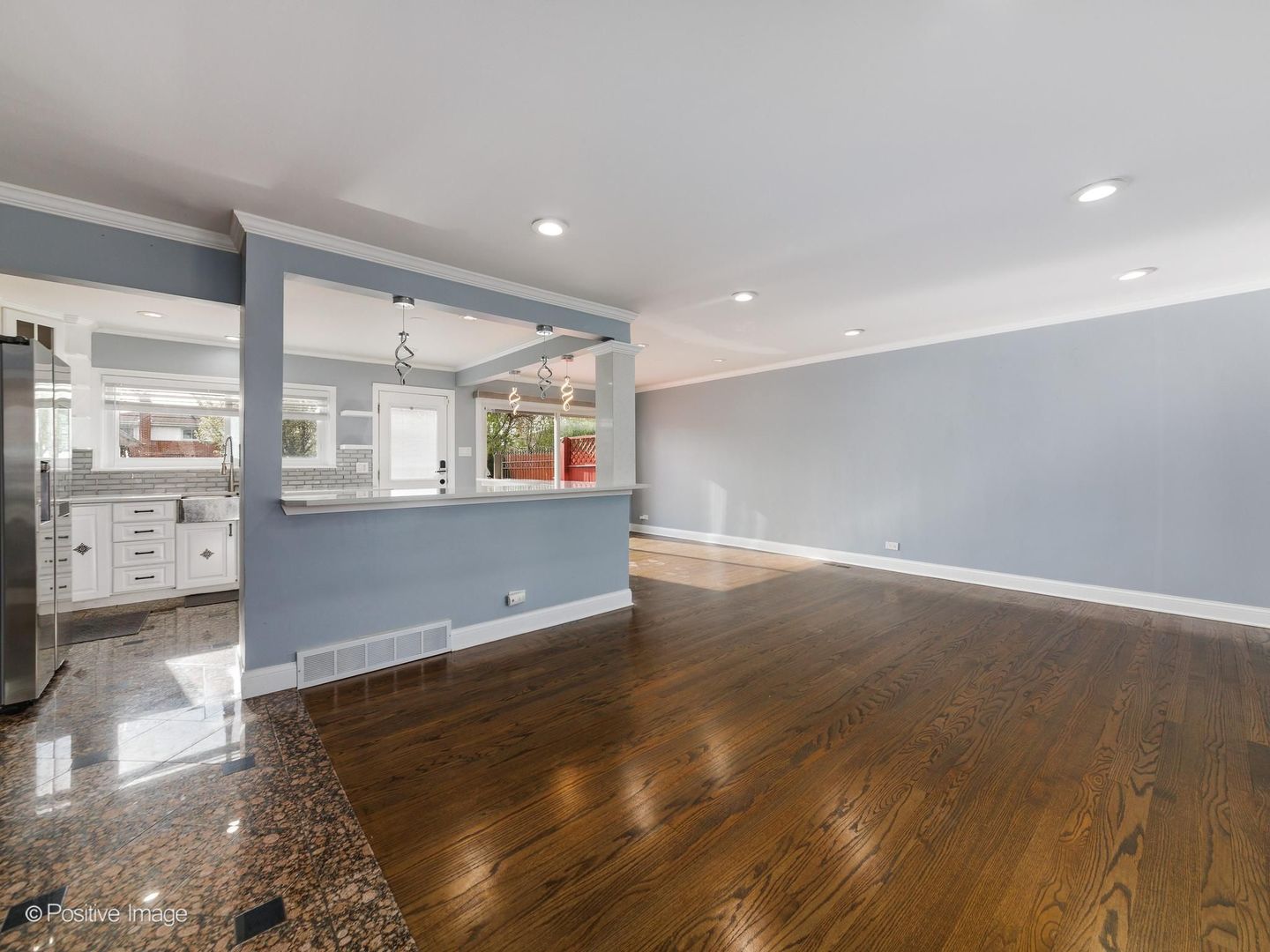 9506 Ozanam Avenue, Morton Grove, IL 60053