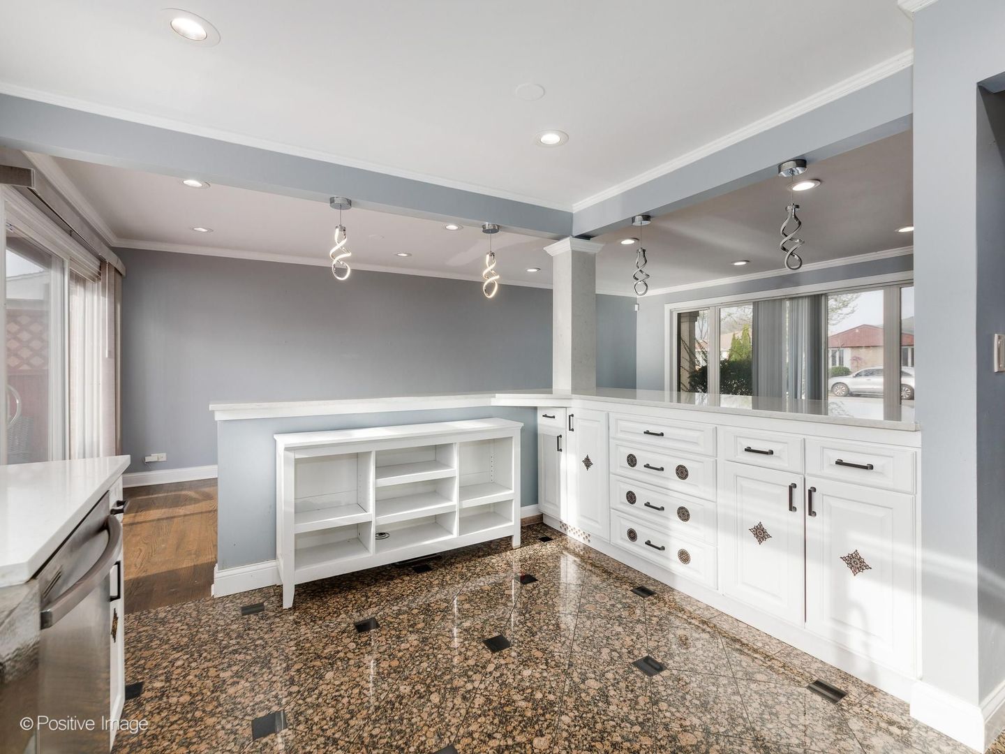 9506 Ozanam Avenue, Morton Grove, IL 60053