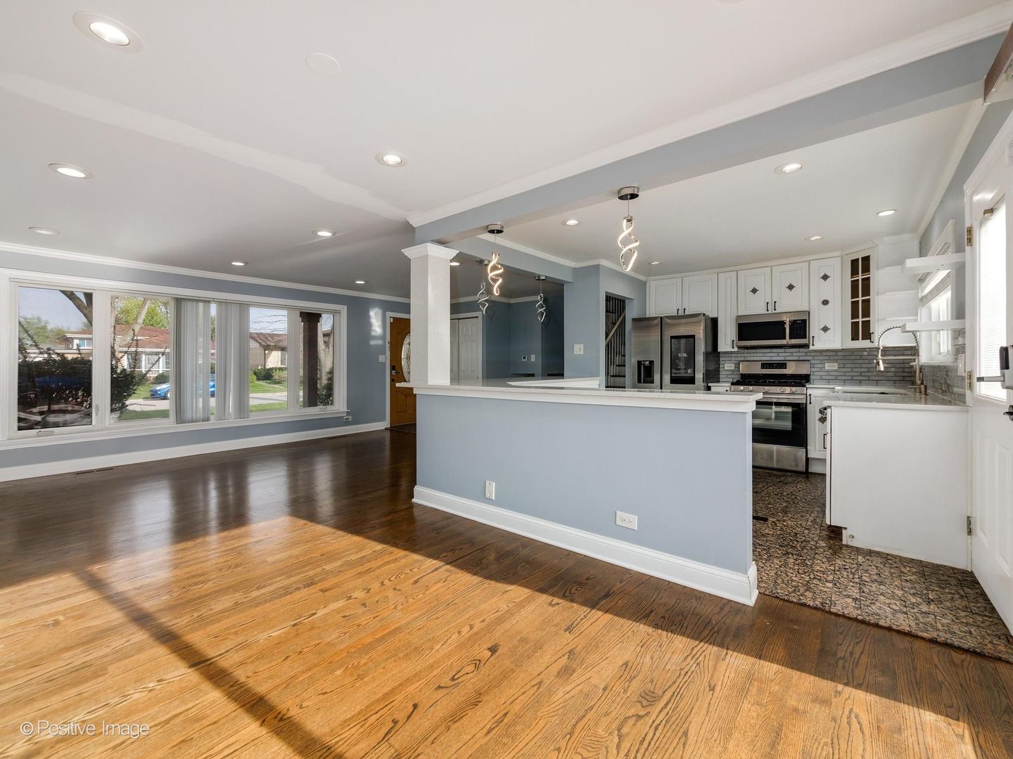 9506 Ozanam Avenue, Morton Grove, IL 60053