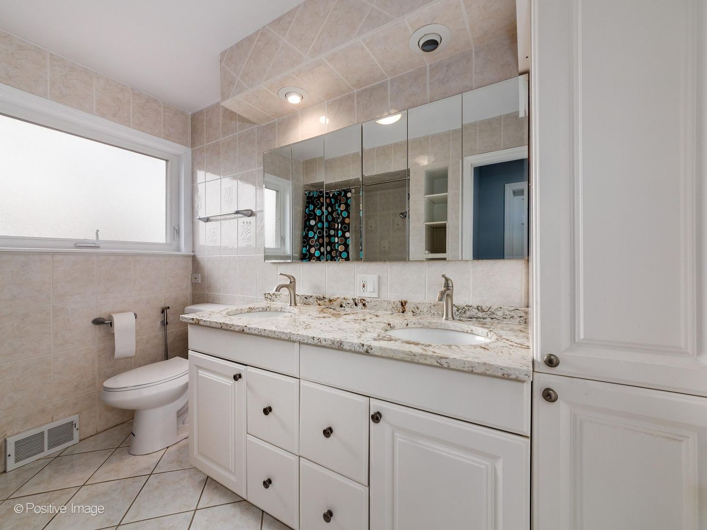 9506 Ozanam Avenue, Morton Grove, IL 60053