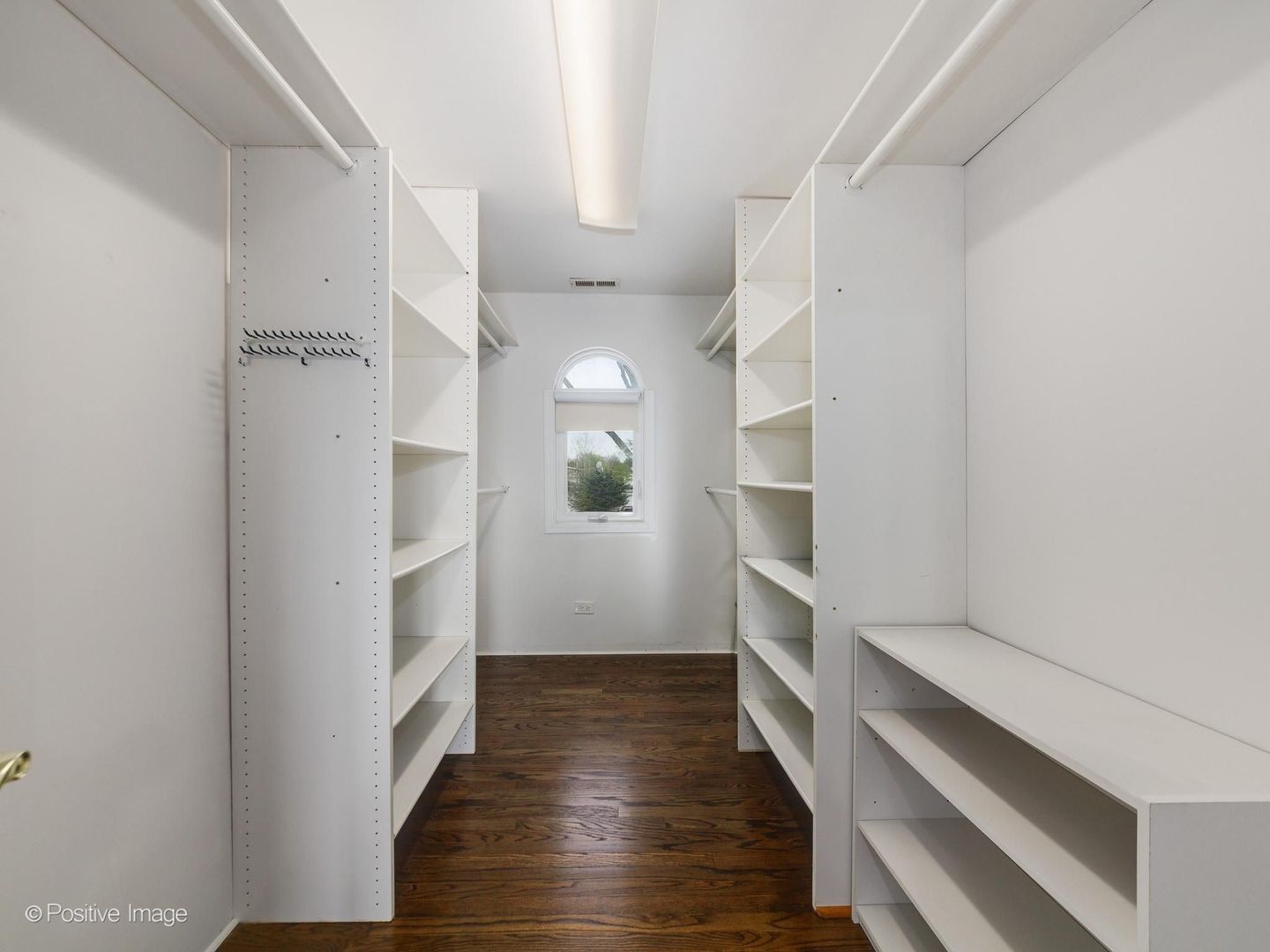 9506 Ozanam Avenue, Morton Grove, IL 60053