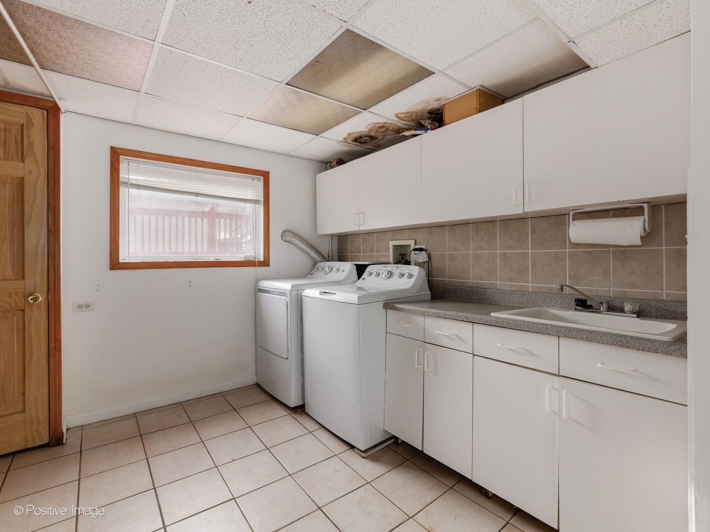 9506 Ozanam Avenue, Morton Grove, IL 60053