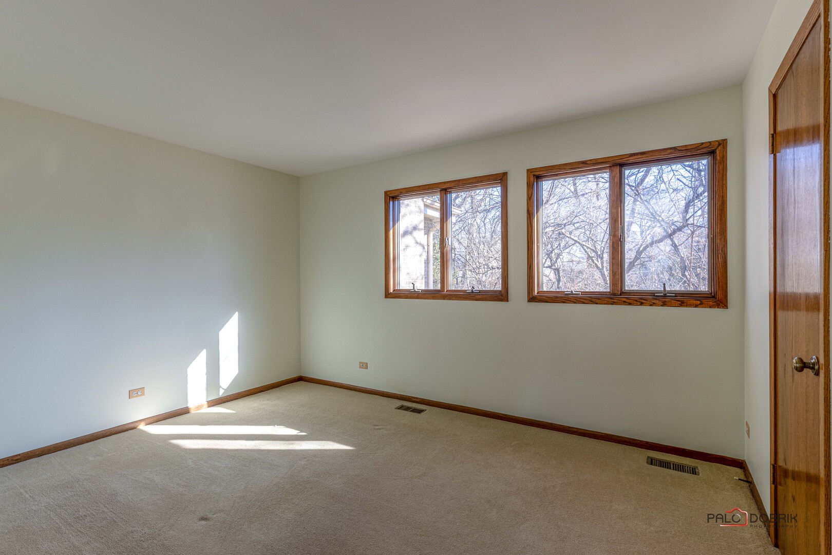 2450 Chas Drive, Rolling Meadows, IL 60008
