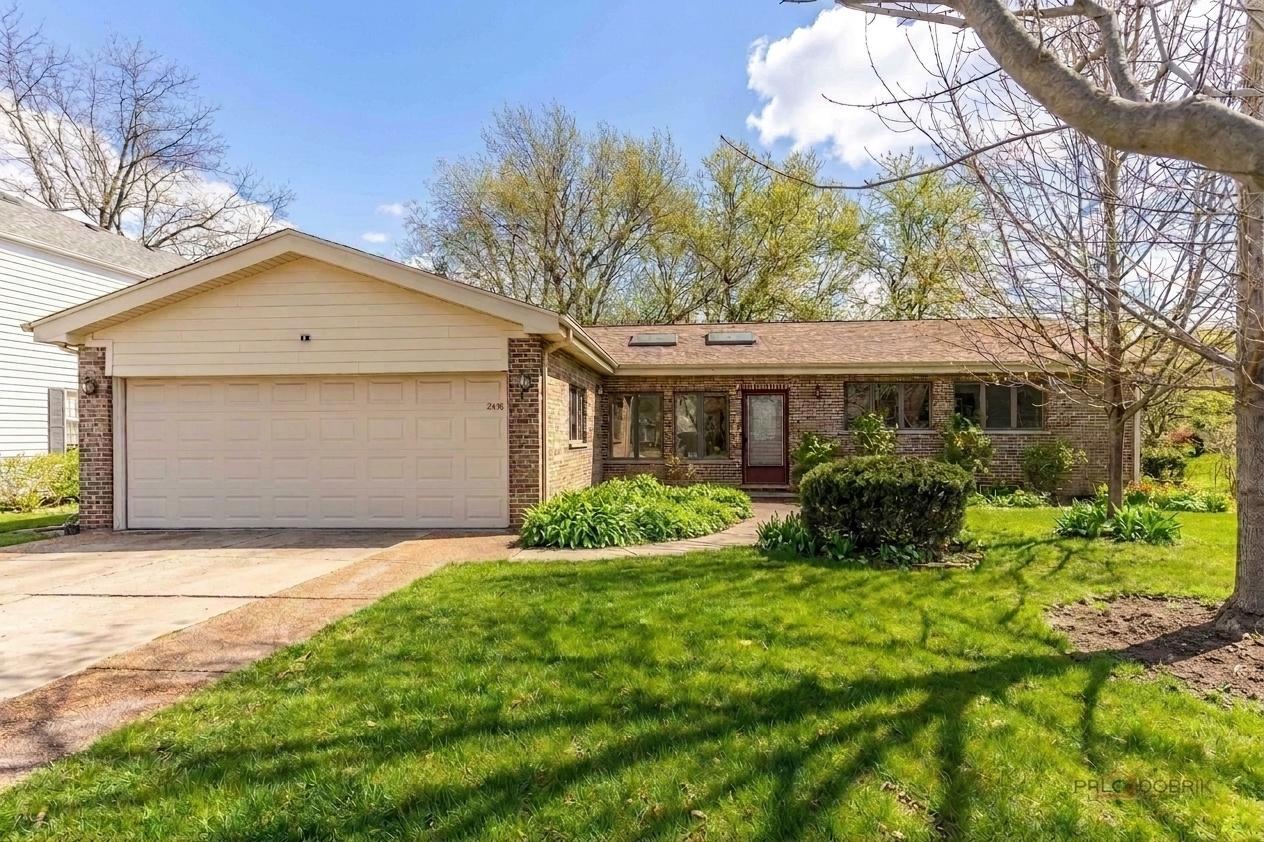 2450 Chas Drive, Rolling Meadows, IL 60008