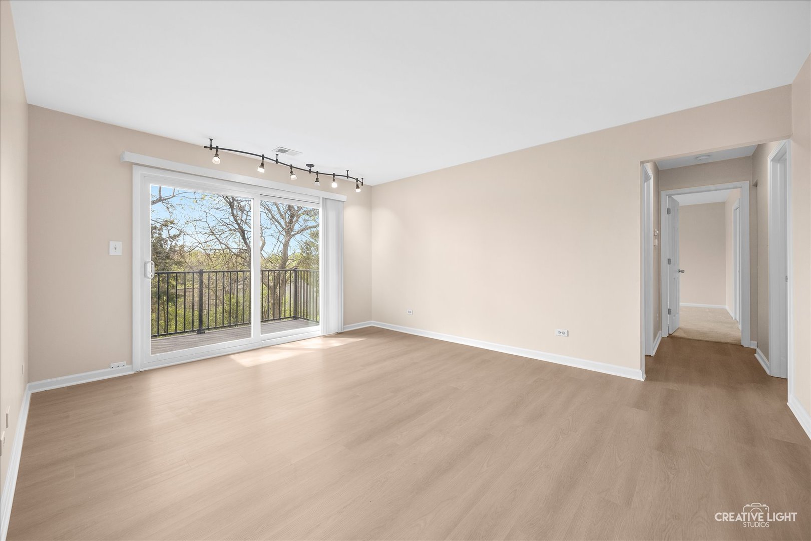 7020 BRIGHTON Court #204, Woodridge, IL 60517