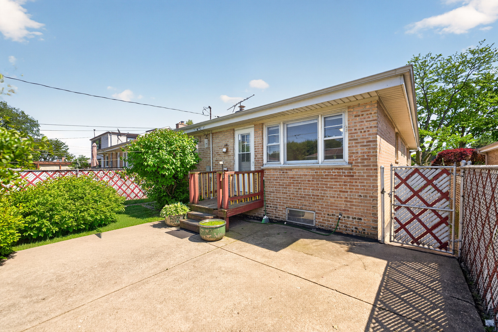9134 Chestnut Avenue, Franklin Park, IL 60131