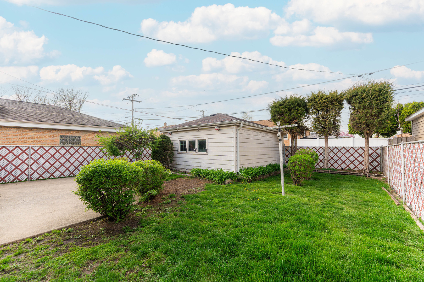 9134 Chestnut Avenue, Franklin Park, IL 60131