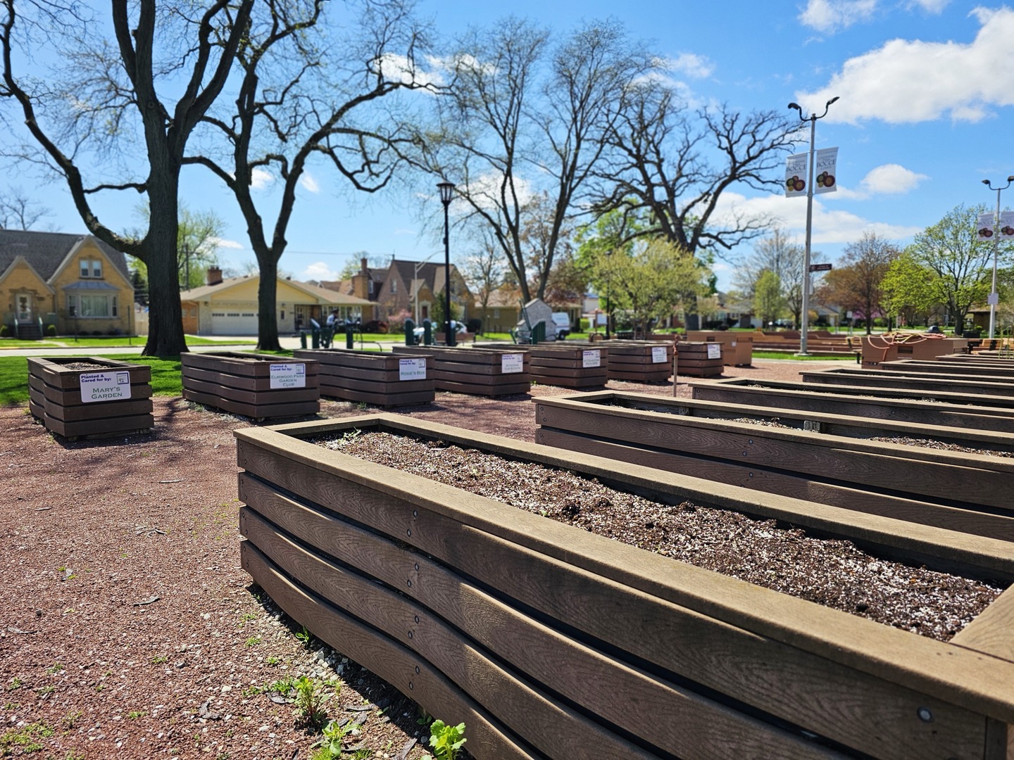 2937 N 74th Court, Elmwood Park, IL 60707