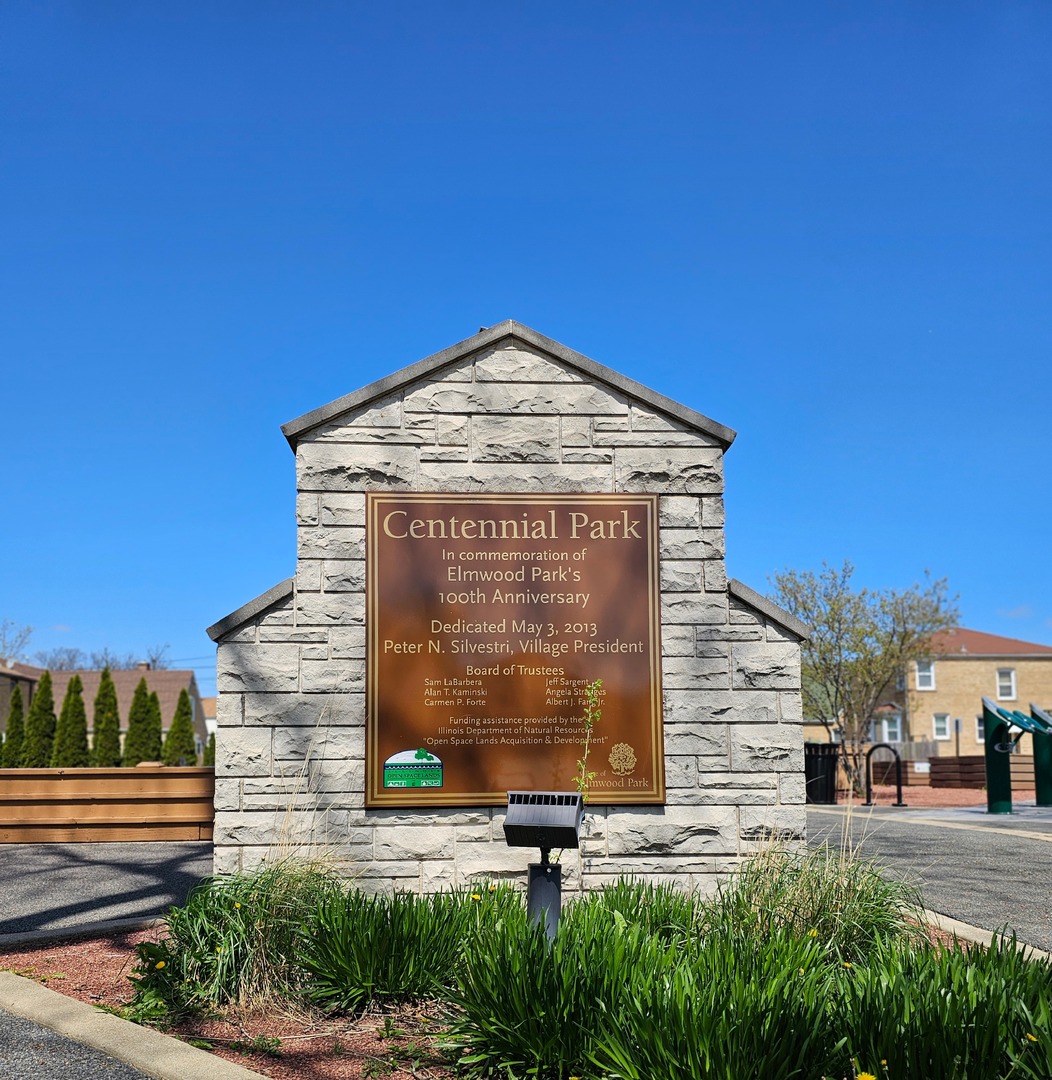 2937 N 74th Court, Elmwood Park, IL 60707