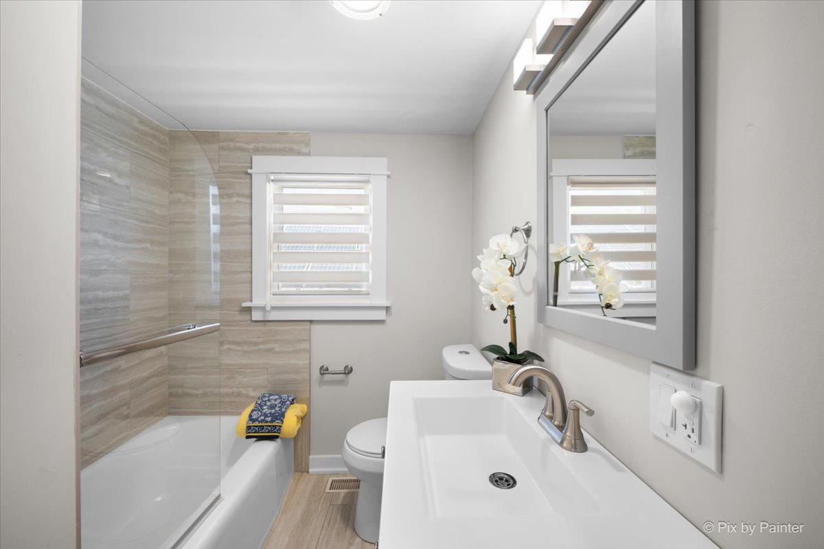 2937 N 74th Court, Elmwood Park, IL 60707