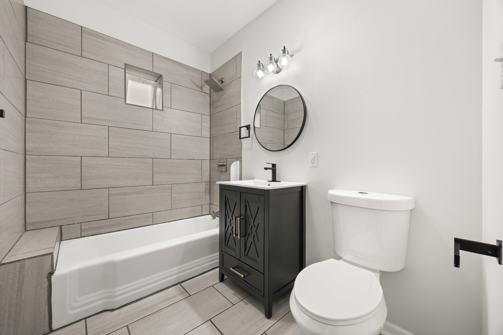 3419 N Lowell Avenue, Chicago, IL 60641