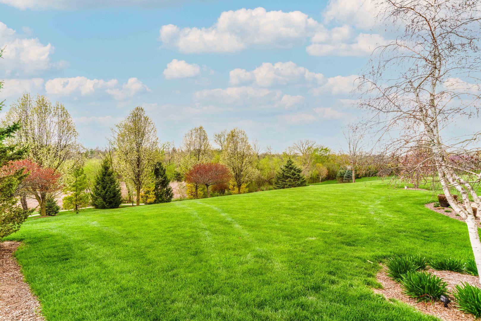 26384 N Pennway Circle, Wauconda, IL 60084