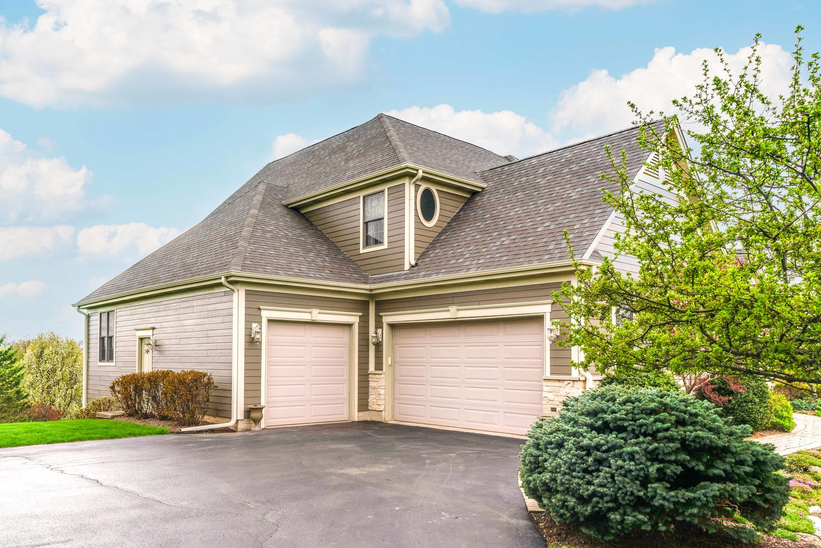 26384 N Pennway Circle, Wauconda, IL 60084