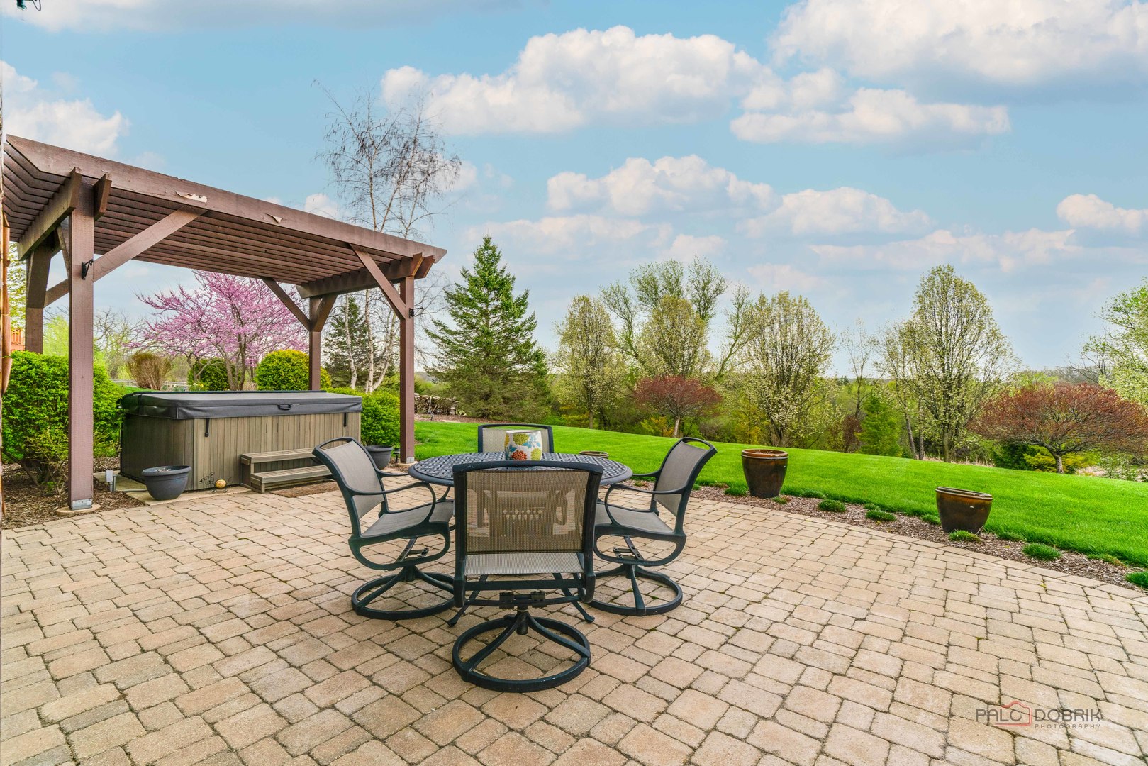 26384 N Pennway Circle, Wauconda, IL 60084