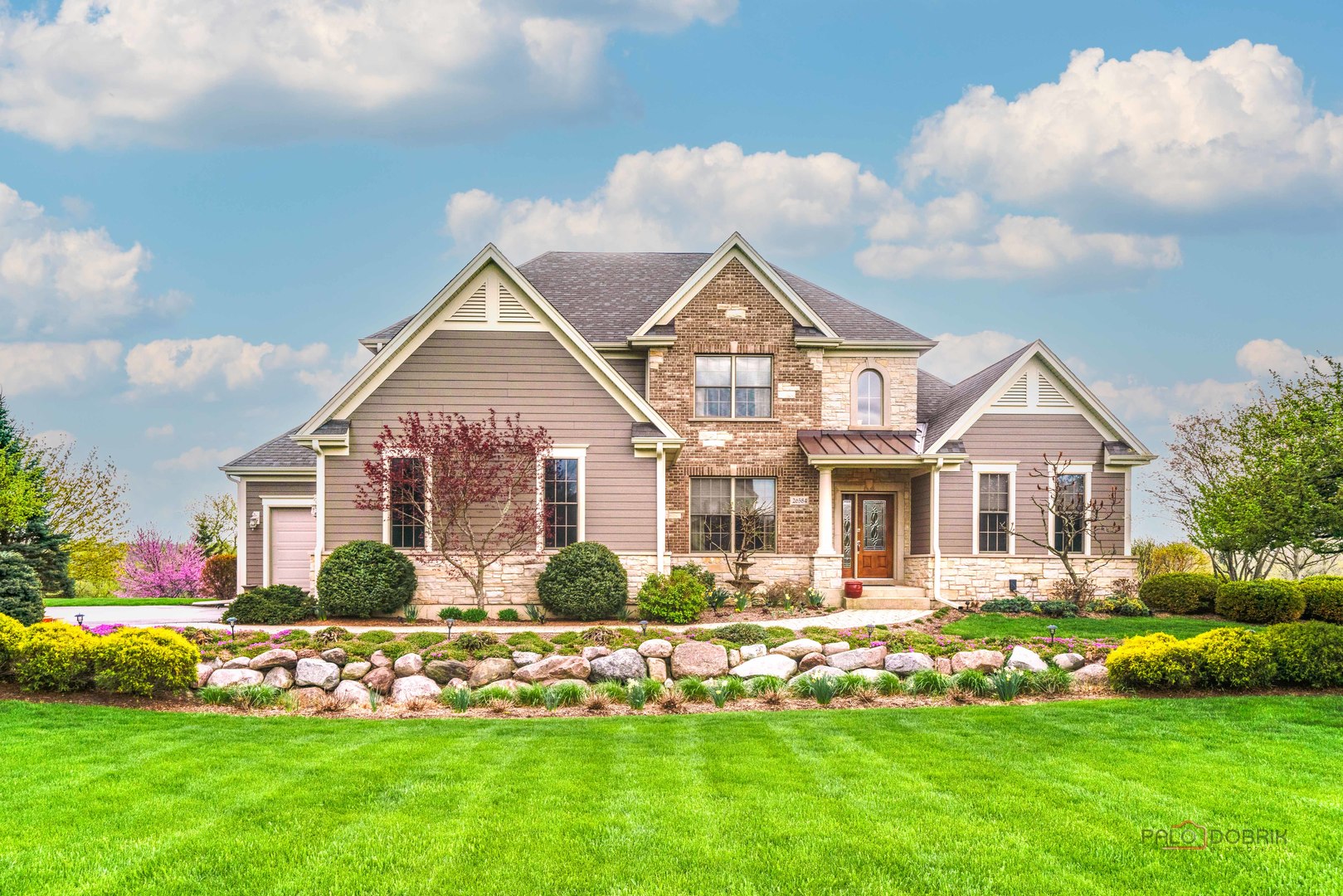 26384 N Pennway Circle, Wauconda, IL 60084