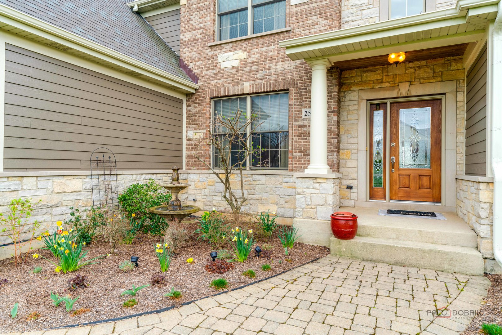 26384 N Pennway Circle, Wauconda, IL 60084