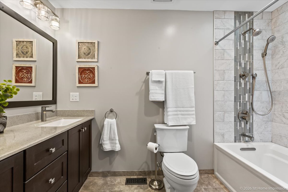 2550 W 112th Street #D, Chicago, IL 60655