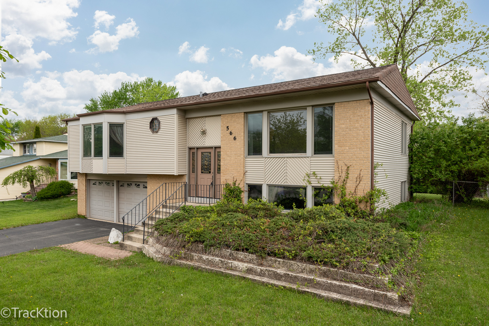 566 Cambridge Way, Bolingbrook, IL 60440