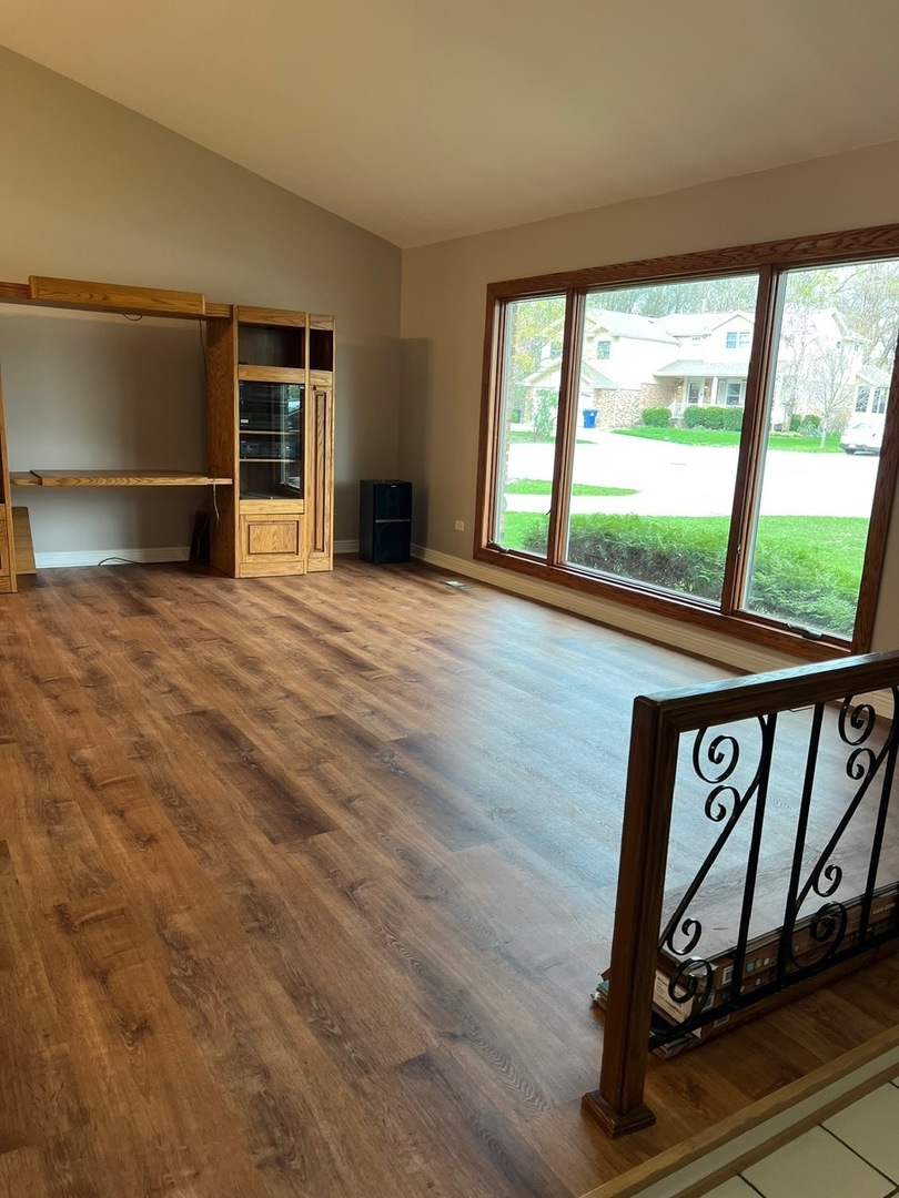 17926 Lahaigh Road, Homewood, IL 60430