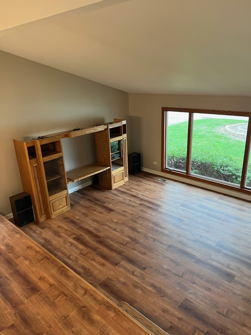 17926 Lahaigh Road, Homewood, IL 60430