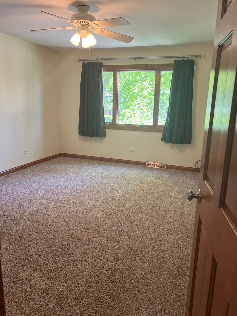 17926 Lahaigh Road, Homewood, IL 60430