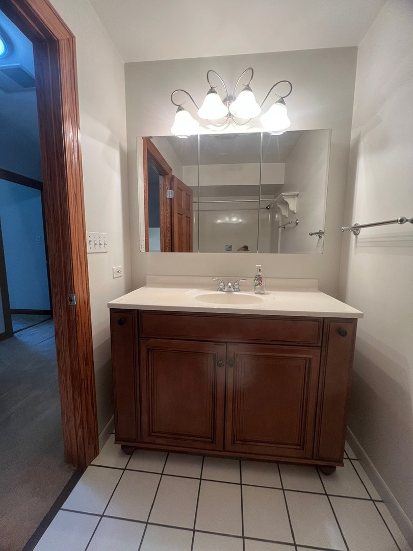 17926 Lahaigh Road, Homewood, IL 60430