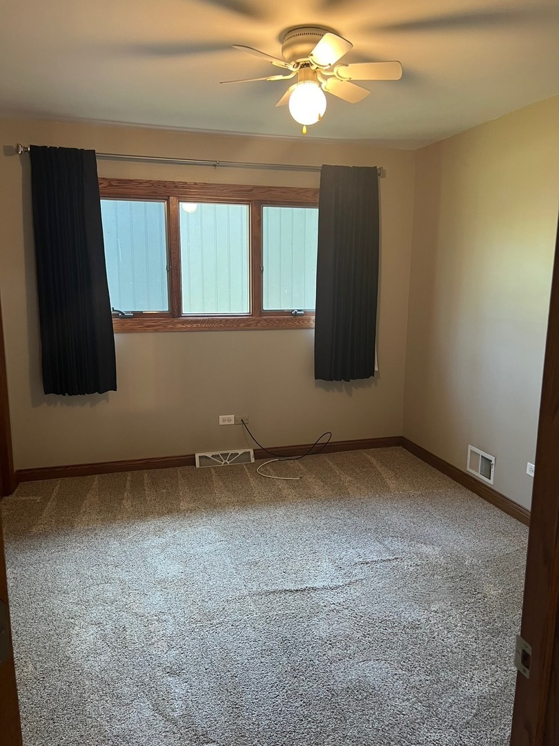 17926 Lahaigh Road, Homewood, IL 60430