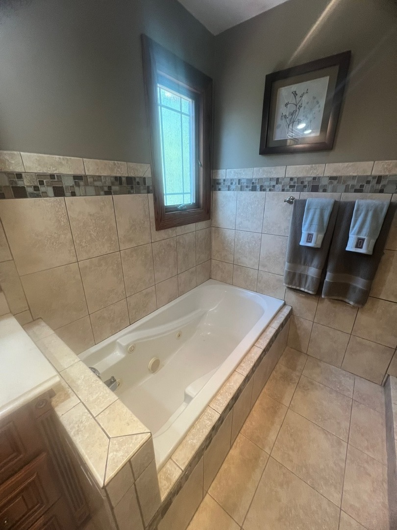 17926 Lahaigh Road, Homewood, IL 60430