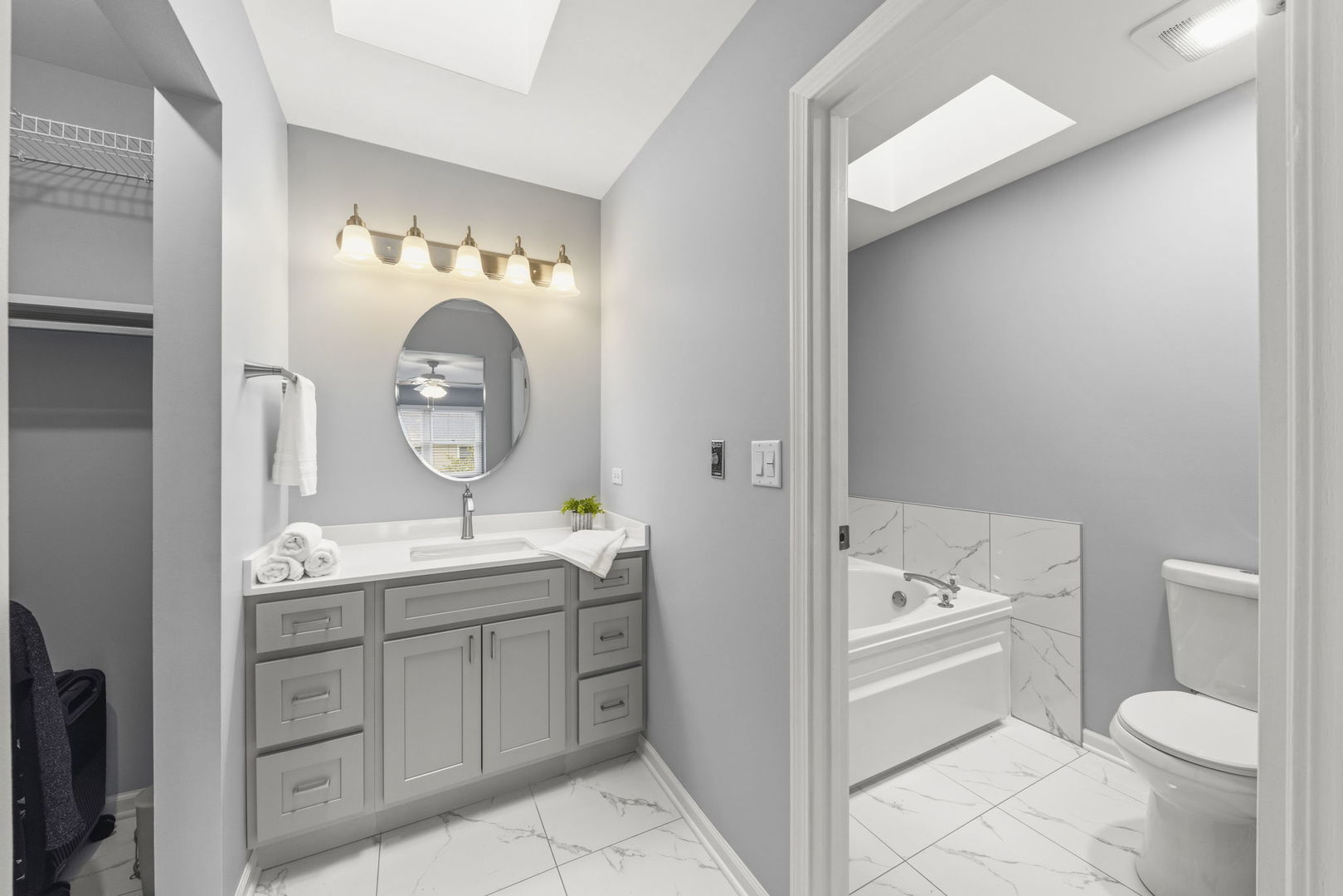 Naperville, IL 60565